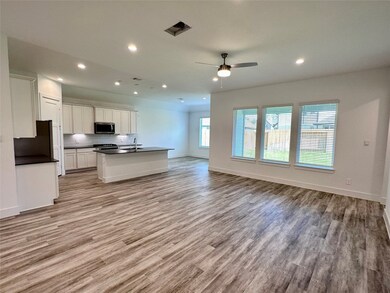 10111 Tatter Creek Ct, Conroe, TX 77384 - photo 4