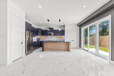 5110 Longmeadow St unit B, Houston, TX 77033 - photo 5