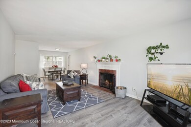 14 Cherry Tree Ln, Middletown, NJ 07748 - photo 7