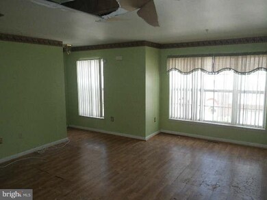 2218 Brunt St, Baltimore, MD 21217 - photo 4