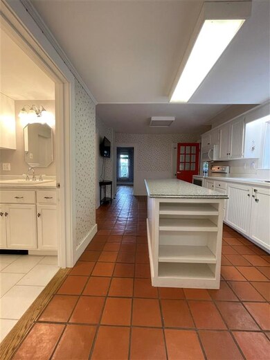 60 Chiswick Ave, Littleton, NH 03561 - photo 3