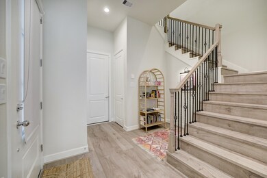 1616 Northwood St, Houston, TX 77009 - photo 4