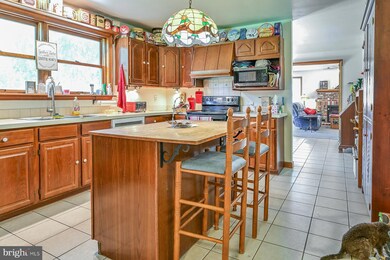 219 Frontier Rd, Perkasie, PA 18944 - photo 2