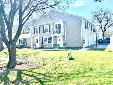 416 James Ct unit D, Glendale Heights, IL 60139 - photo 2