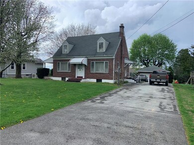 4981 Buckeye Rd, Emmaus, PA 18049 - photo 3