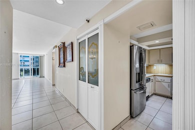The Riviera unit 507, Miami Beach, FL 33140 - photo 3