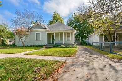 1040 Columbia St unit C, Houston, TX 77008 - photo 4