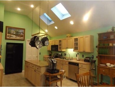 100 Saunders St, Gardner, MA 01440 - photo 2