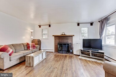 6608 Sweet Air Ln, Sykesville, MD 21784 - photo 3