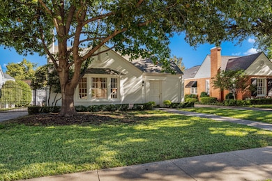 3628 Potomac Ave, Fort Worth, TX 76107 - photo 2