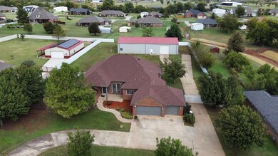 2201 NE 15th St, Moore, OK 73160 - photo 2