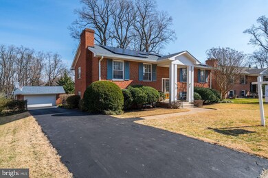 2621 Woodley Place, Falls Church, VA 22046 - photo 3