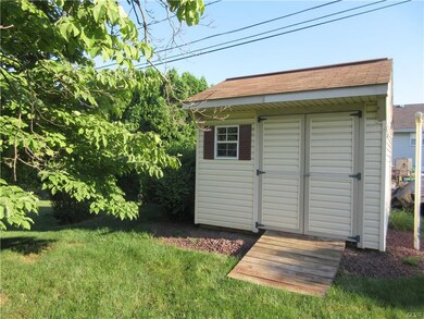 1578 Eastwood Dr, Bethlehem, PA 18018 - photo 5