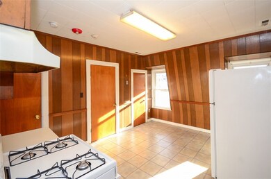 79 Summer St, Manville, RI 02838 - photo 4