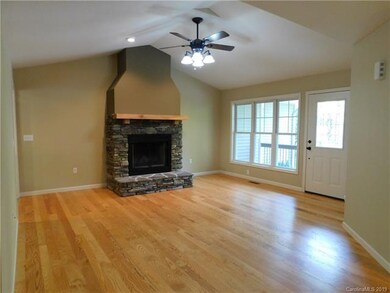 85 Doe Run Rd, Hendersonville, NC 28792 - photo 3