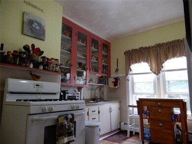 97 Clyde St, Pawtucket, RI 02860 - photo 4