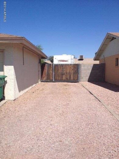 RV Gate