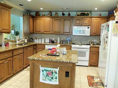 1617 Hunters Ridge Dr, Shawnee, OK 74804 - photo 5