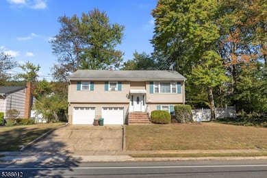 668 Warfield Rd, North Plainfield, NJ 07063 - photo 2