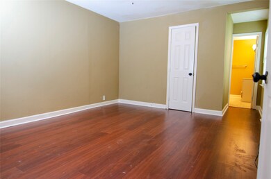 1417 Highland Dr, Bay City, TX 77414 - photo 6