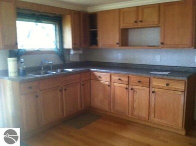 5795 E Vera Ln, Au Gres, MI 48703 - photo 3