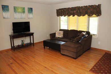 2211 Hermon Ave, Zion, IL 60099 - photo 4