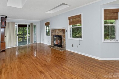 10 Briar Knoll Ct, Asheville, NC 28803 - photo 2