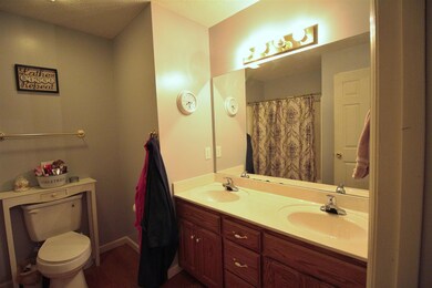 216 Warren Cir, Shelbyville, TN 37160 - photo 6