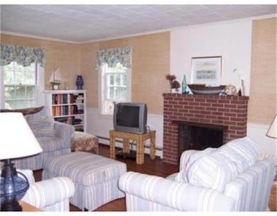 11 Euclid Ave, Mattapoisett, MA 02739 - photo 2