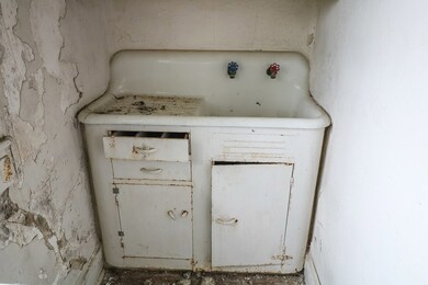 305 E 4th St, Donalsonville, GA 39845 - photo 6