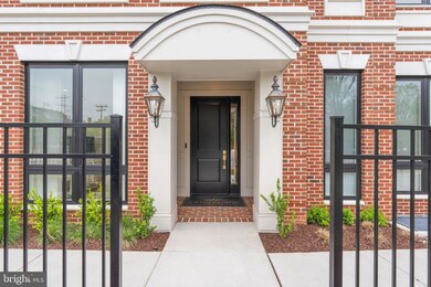 1626 Chain Bridge Rd, McLean, VA 22101 - photo 5