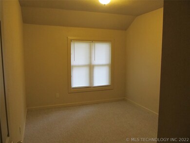 108 N Dorothy Ave, Claremore, OK 74017 - photo 5