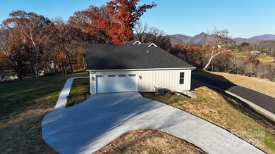 70 Knox Best St, Clyde, NC 28721 - photo 4