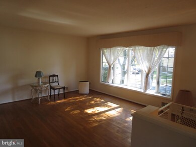 13201 Vandalia Dr, Rockville, MD 20853 - photo 6