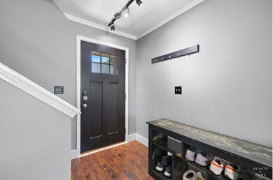 320 Wedgewood Cir, Lake In the Hills, IL 60156 - photo 3