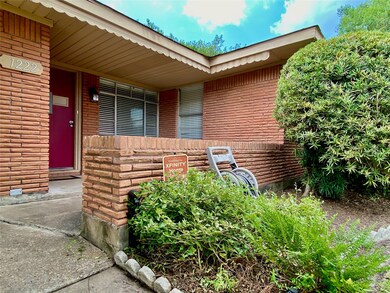 1222 Stonecrest Dr, Houston, TX 77018 - photo 3