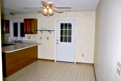 6 Kingston Way unit A, Hudson, NH 03051 - photo 3