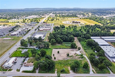 5085 Elm Springs Rd, Springdale, AR 72762 - photo 4