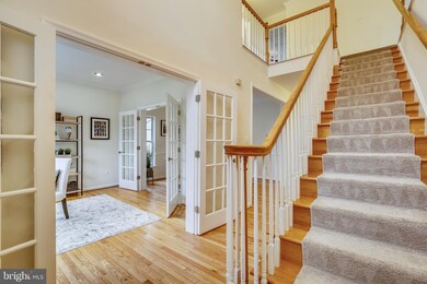 9802 Darcy Forest Dr, Silver Spring, MD 20910 - photo 5