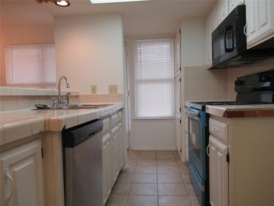 6521 Fisher Rd, Dallas, TX 75214 - photo 2