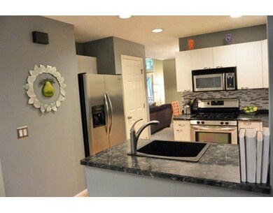 51 Arborwood Dr unit 51, Burlington, MA 01803 - photo 5