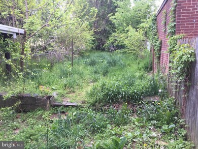 420 Lafayette St, Lancaster, PA 17603 - photo 2