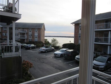 29 Bullocks Point Ave unit 5A, Riverside, RI 02915 - photo 4