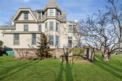 397 Gibbs Ave unit 1, Newport, RI 02840 - photo 2