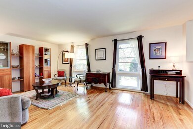 12028 Coldstream Dr, Potomac, MD 20854 - photo 4