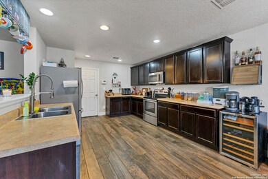 24916 Remington Oaks, San Antonio, TX 78261 - photo 2