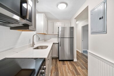 37 Fountain Ln unit 5, South Weymouth, MA 02190 - photo 3