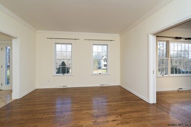 4 Turnberry Ln, Albany, NY 12211 - photo 4