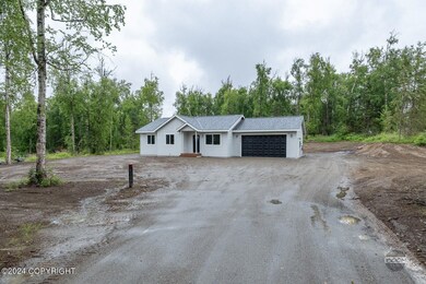 6-web-or-mls-8632 W Warbler St-6