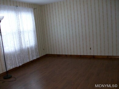 Living room w/ new floor